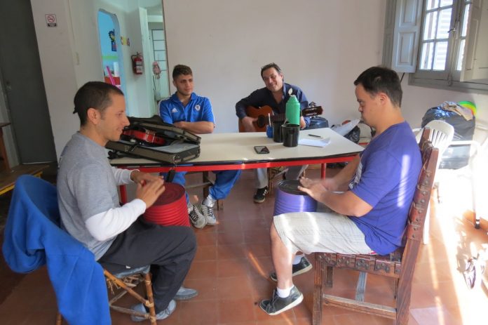 Las clases se dan en el centro de inclusión municipal