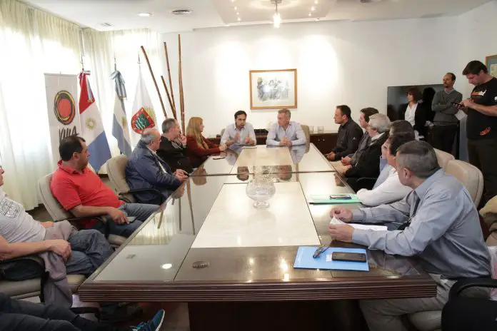 La reunión derivó en un amplio debate e intercambio de ideas