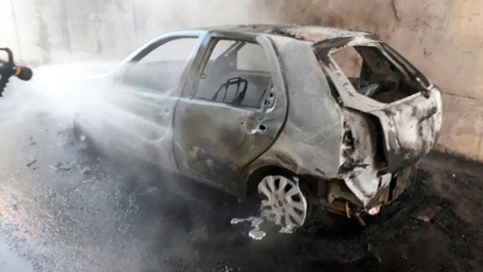 auto-incendio-autopista-cordoba-carlos-paz