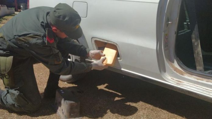 La droga iba oculta en la camioneta