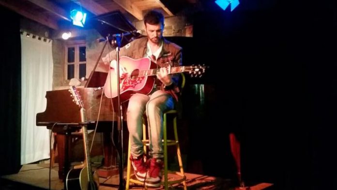 axel-los-hornillos-bar-cielito-lindo-solidaridad