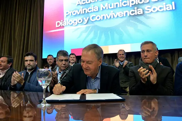 aviles junto a schiaretti