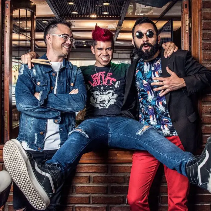 52522655_1952716658172967_2447816524732301312_n