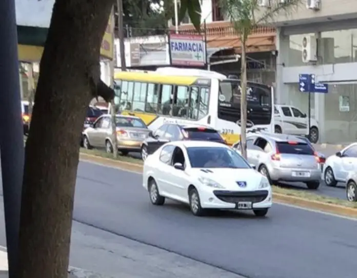 7DBEFE00-04A3-43E4-B975-BC636B6547CE