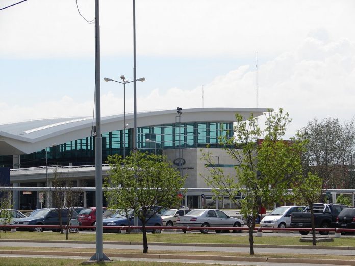 Aeropuerto-Internacional-Ambrosio-Taravella