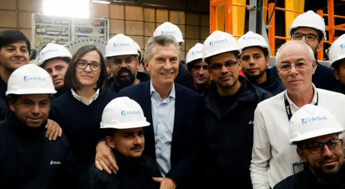 Macri_-_FAdeA_2_1559757075