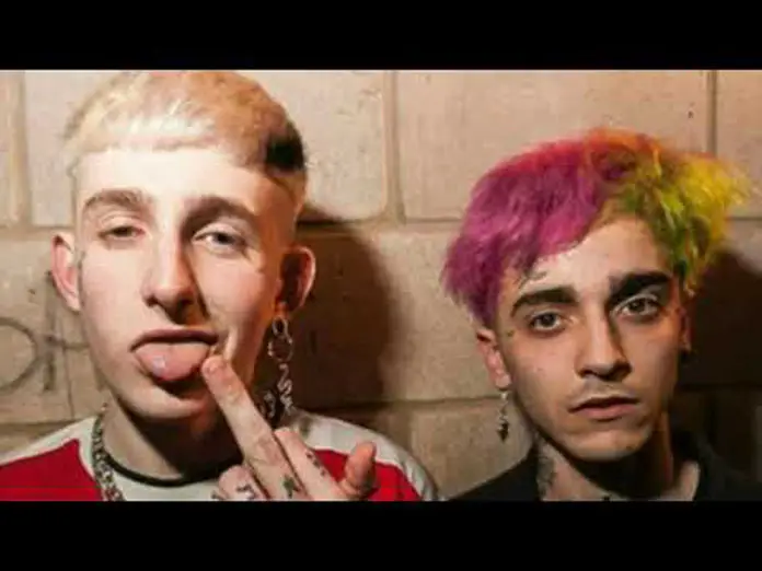 Dillom y Muere joven