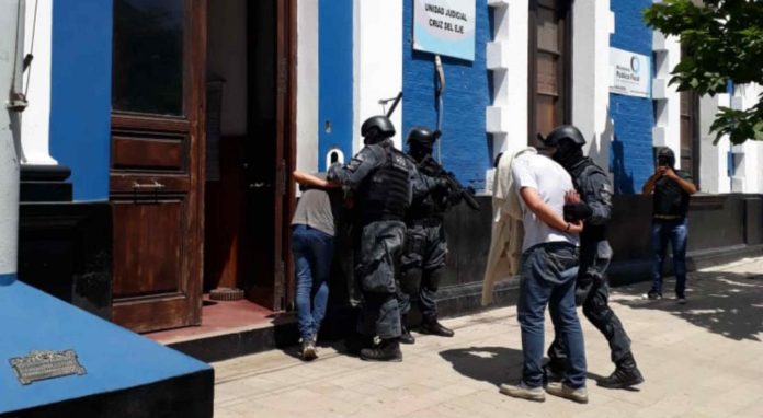 detenidos cruz del eje