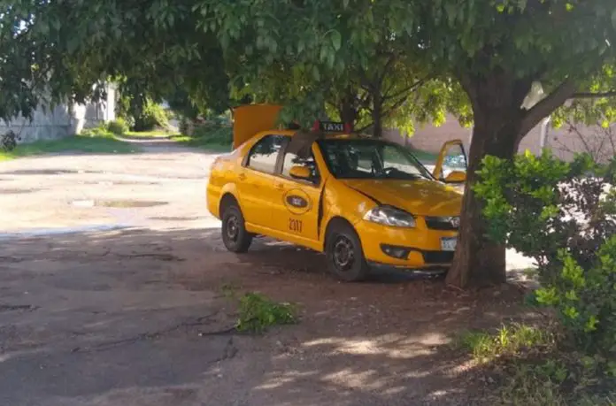 multimedia.normal.889196a9be36677d.7461786973746120656e6365727261646f20656e206261c3ba6c5f6e6f726d616c2e6a7067