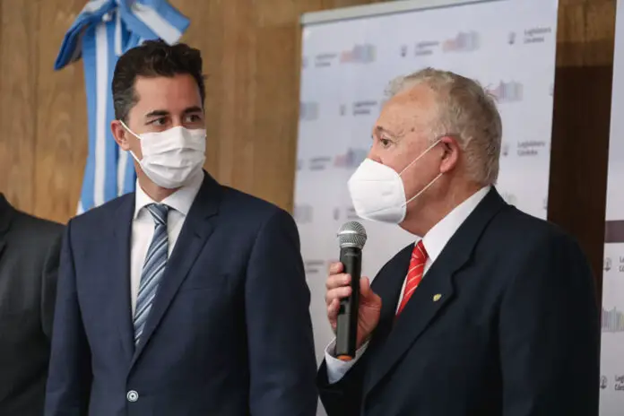 Reconocimiento-a-Hugo-Pizzi-8