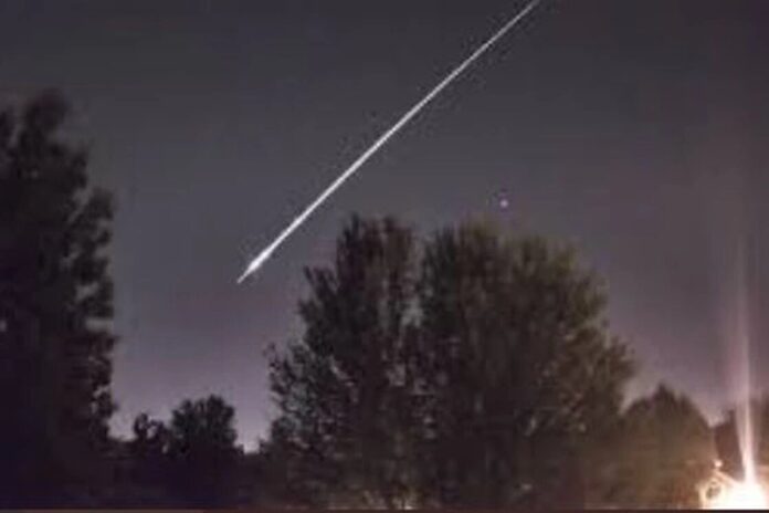 AB5VIZUUUJGGLMXLVCYEDKUV34