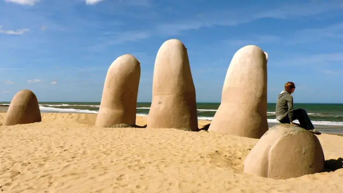 viajes-punta_del_este-uruguay_448717341_139407134_1706x960