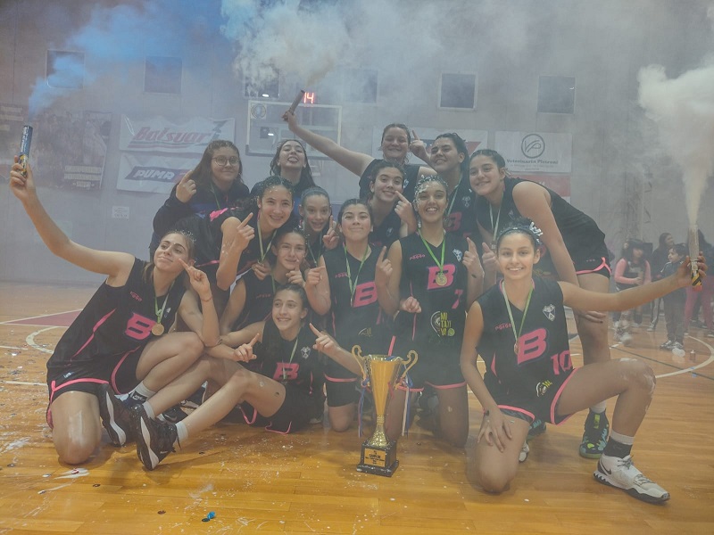 ¡Festejan en U15! Otro título para las chicas de Bolívar en la Liga Provincial