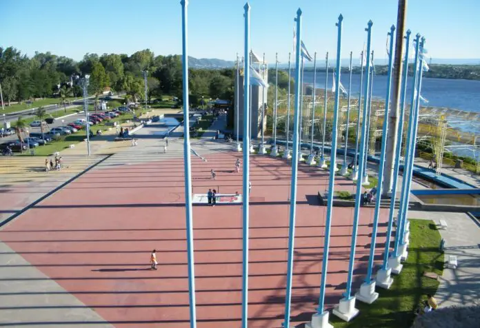 ARCHI_8697381200x771