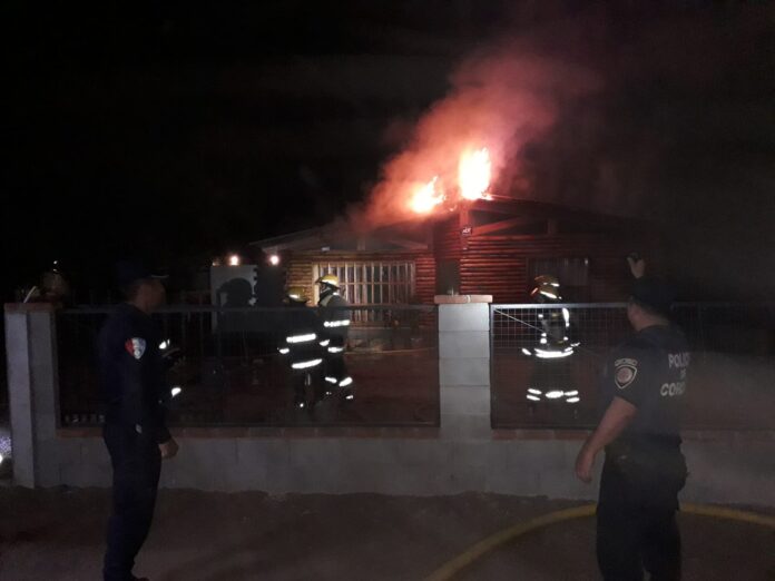 incendio cabaña