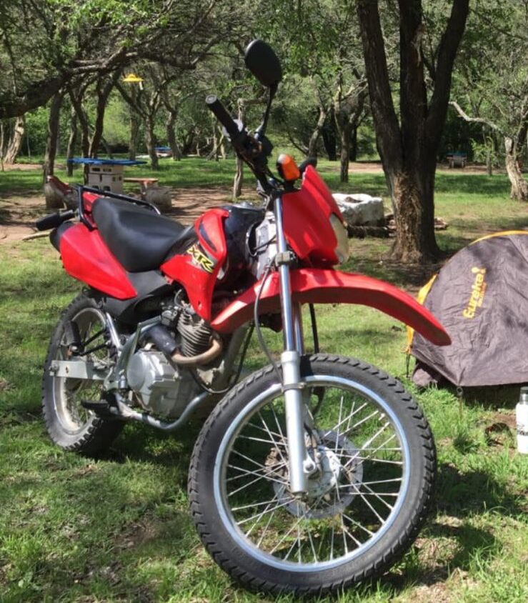 Carlos Paz: Aprovecharon el partido de Argentina para robar dos motos de una casa
