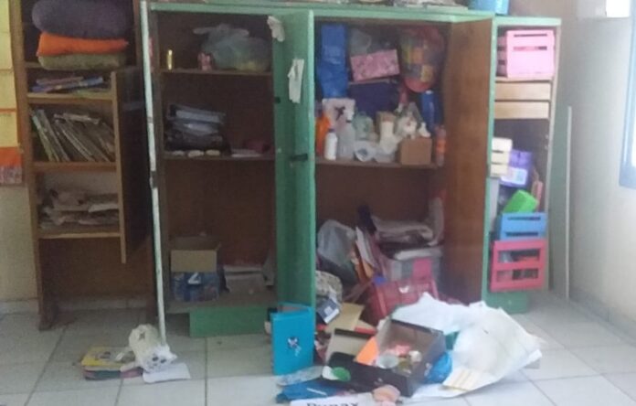 robo escuela intendente grimberg