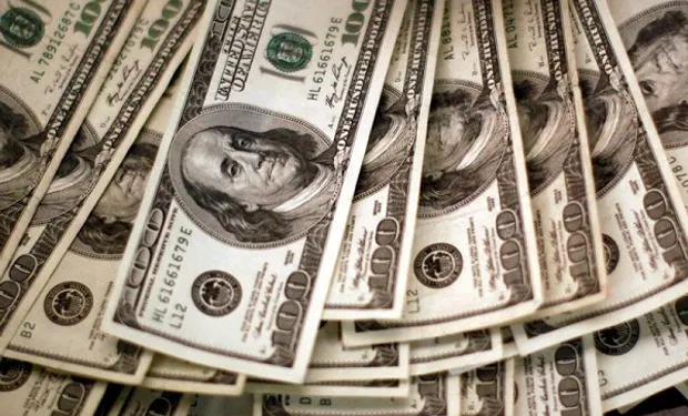 En baja: A cuánto cotiza el dólar blue este martes en Carlos Paz
