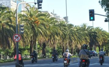 Elevan un reclamo formal a la Municipalidad y al defensor del Pueblo por picadas y ruidos de motos