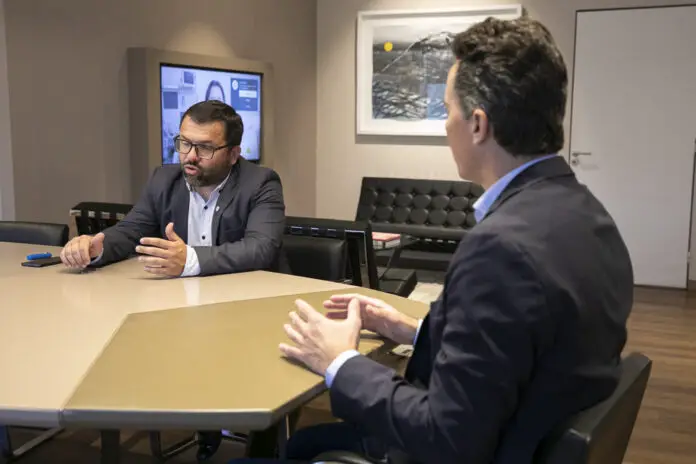 Calvo-recibe-intendente-de-Marull-6066