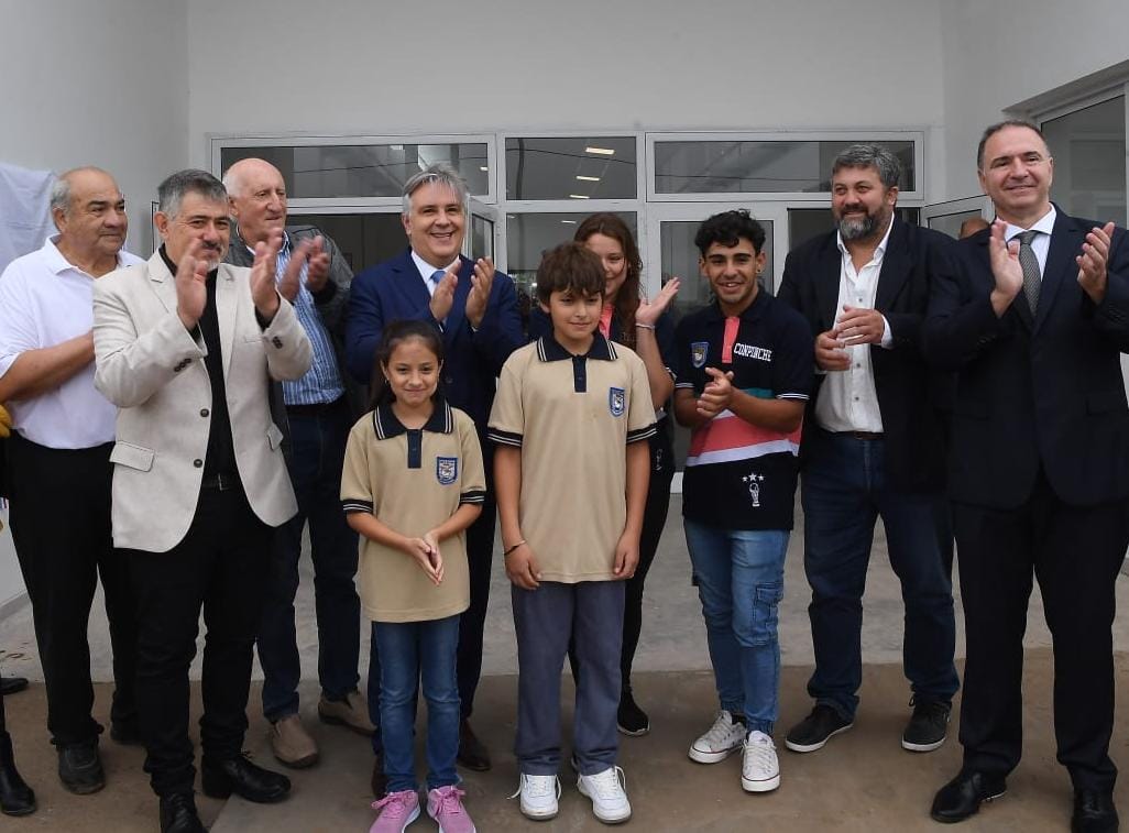 Llaryora inauguró el año lectivo en Ucacha