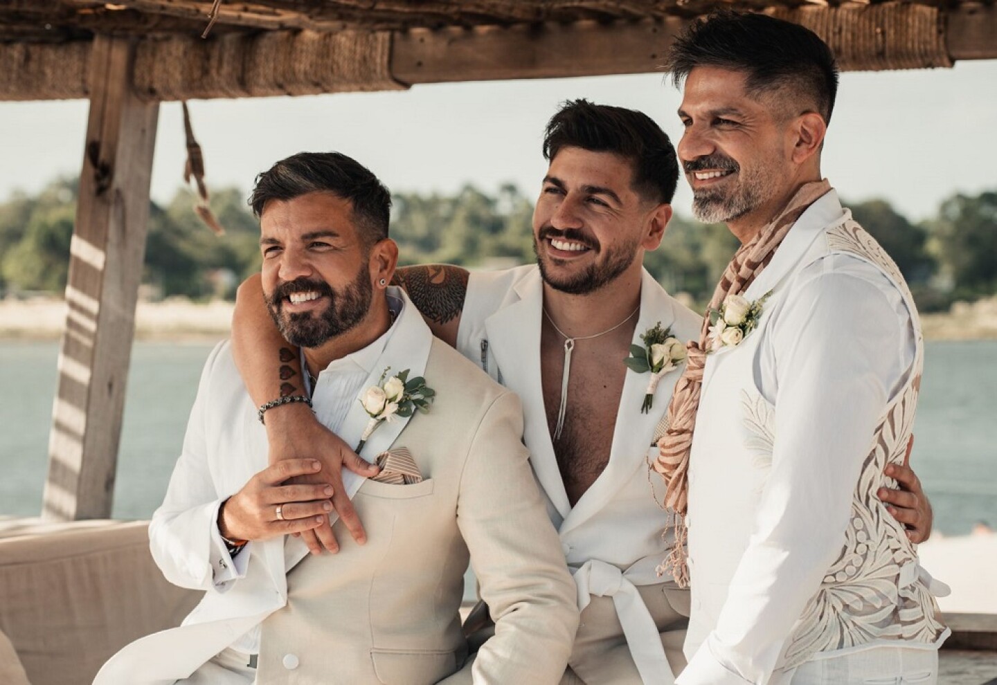 Por primera vez en Uruguay se casaron tres novios