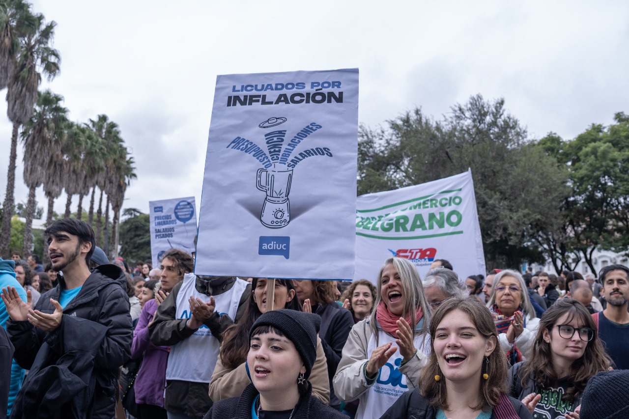 Marcharon en Córdoba en contra del ajuste a las universidades