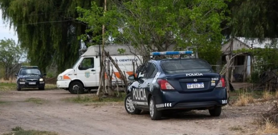 Horror en Mendoza: encontraron el cuerpo de un hombre mientras sus perros se lo estaban comiendo