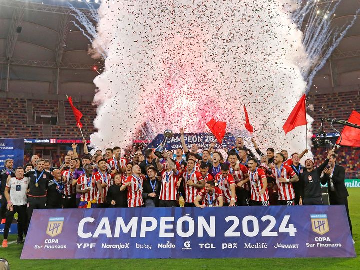 El Pincha, Campeón: Estudiantes le ganó Vélez por los penales (Los goles)
