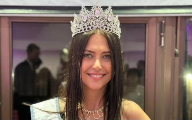 Alejandra Rodríguez, la modelo de 60 años, se coronó con el título de “mejor rostro” en Miss Universo Argentina