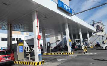 ¿Más o menos que la inflación?: cuánto aumentaron las naftas YPF en Carlos Paz durante 2025
