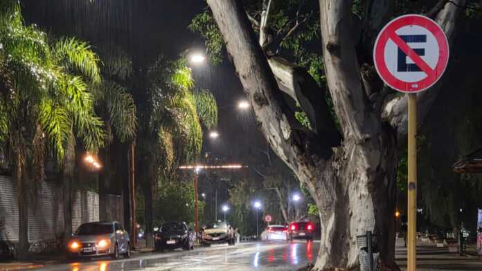 lluvia-25-10-25-luis-tortolo