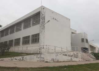 IPEM 388 de San Roque, entre grietas y peligros: “Necesitamos solución a problemas urgentes, somos 400 en una escuela para 200”