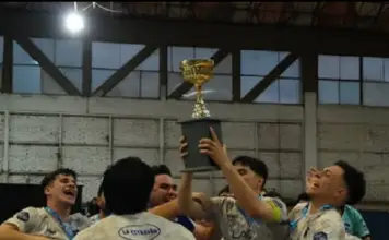 Festejo Azzurro: Atlético Carlos Paz, doble campeón del futsal cordobés