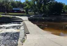 El vado de El Fantasio: la bajante del rio dejó al descubierto graves daños estructurales