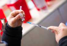 Analizan sancionar a padres que no cumplan con el calendario obligatorio de vacunación en Córdoba