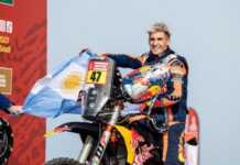 Benavides hizo historia en el Dakar: ganó por apenas dos segundos y logró su primer título en motos