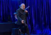 Cacho Buenaventura debutó en teatro Bar con “Qué Cacho de show”