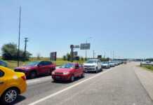 Congestionamiento en la autopista: Intenso movimiento vehicular hacia Villa Carlos Paz