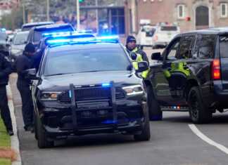 Nueva ola de violencia en Estados Unidos: tiroteo masivo en Mississippi y protestas por muerte de una mujer en Minneapolis