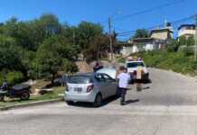 Un motociclista resultó herido tras chocar de frente contra un auto en barrio La Quinta