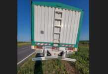 Tragedia vial en el sur de Córdoba: murieron dos jóvenes motociclistas tras chocar con un camión