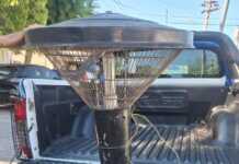 Lo filmaron robándole a los muertos: Se robó un farol del cementerio pero no llegó muy lejos