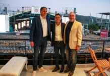 Cosquín inauguró una terraza gastronómica para el festival