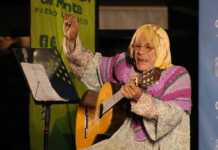 El humor de Doña Jovita copó la noche de Capilla del Monte