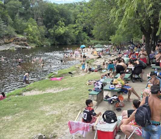 Calor extremo: Villa Carlos Paz superó los 38°C en el primer día del año