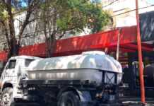 La situación del agua es crítica y esperan que baje el río para desobstruir la captación en Cuesta Blanca