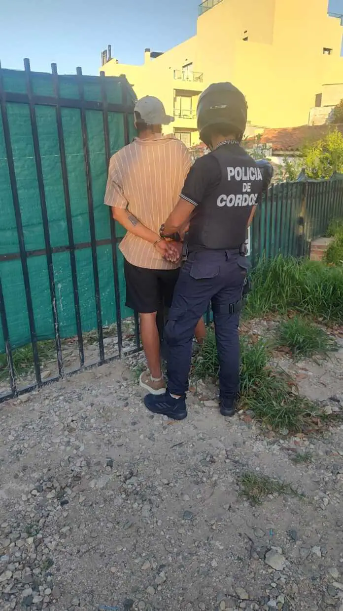 detenido por robar camioneta