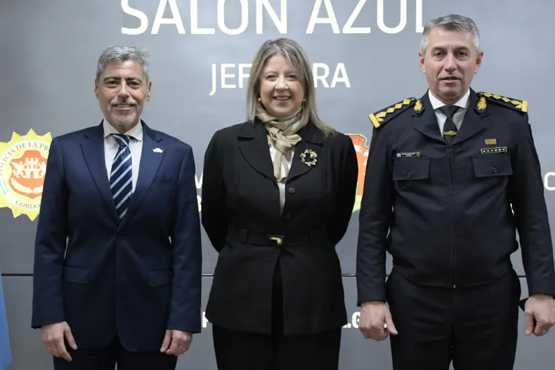 En Punilla: Monteoliva y Scioli comparten palco con Quinteros para el lanzamiento del operativo verano