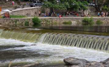 Creció el río San Antonio y llegó a un metro en El Fantasio